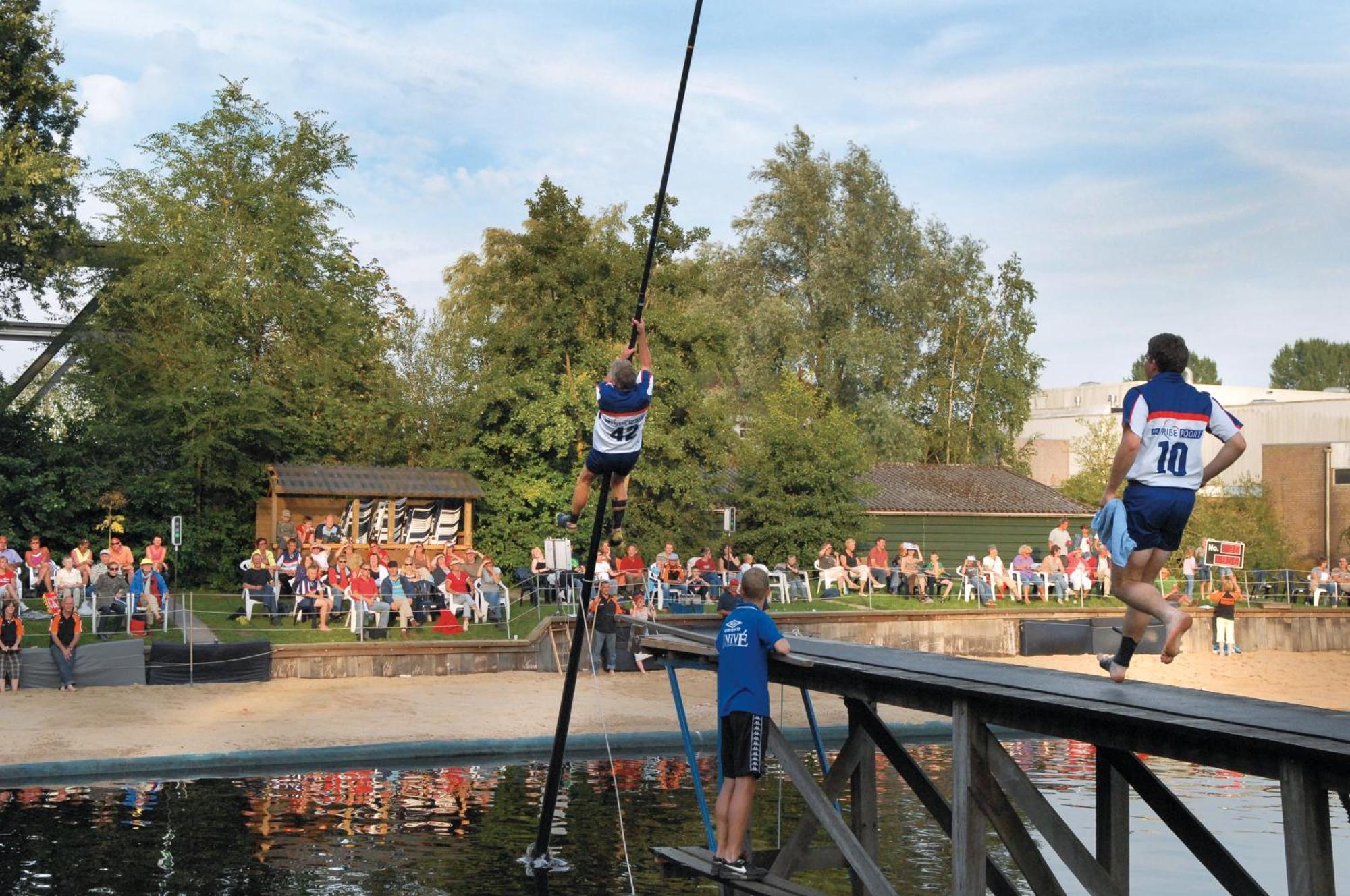 Summio Waterpark Zwartkruis Hotel Noordbergum Bagian luar foto